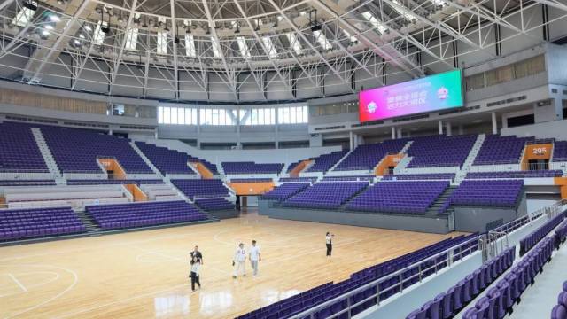 卡利亚里主帅：我在球员时代盯防过C罗，那真是令人激动