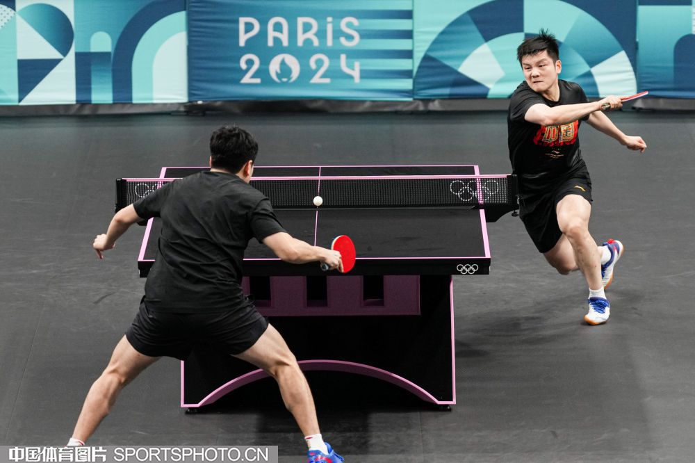 杨瀚森首发出战19分钟贡献4分5板2助